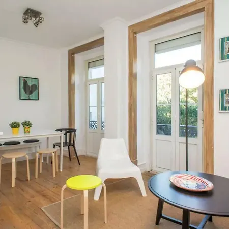 Charming Duplex At Campo De Ourique Lisbona