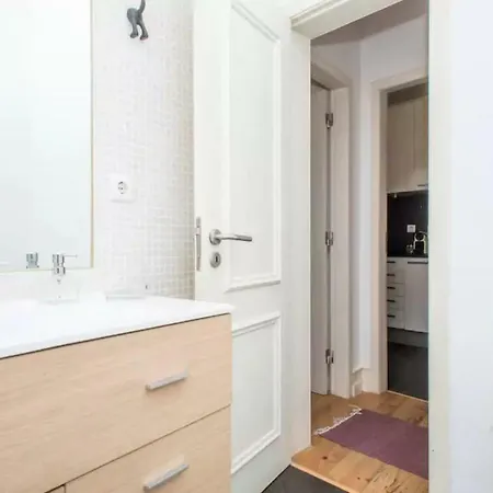 Charming Duplex At Campo De Ourique Lisboa
