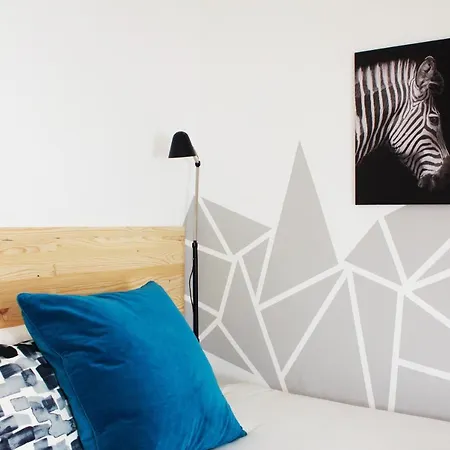 Charming Duplex At Campo De Ourique *