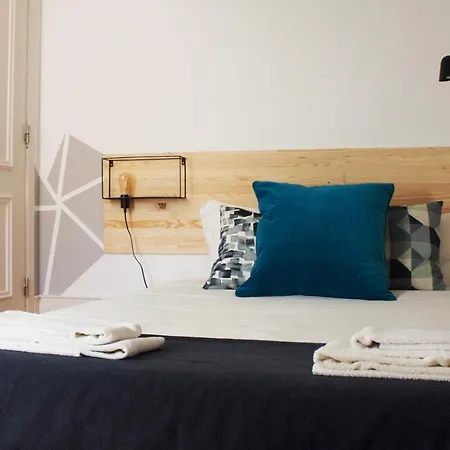 Charming Duplex At Campo De Ourique * Lisboa