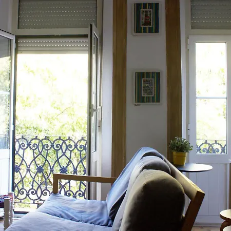 Charming Duplex At Campo De Ourique Apartamento