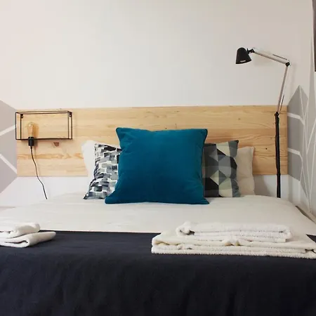 Charming Duplex At Campo De Ourique Lisboa