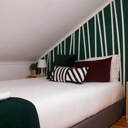 Appartamento Charming Duplex At Campo De Ourique