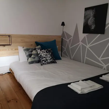 Charming Duplex At Campo De Ourique *